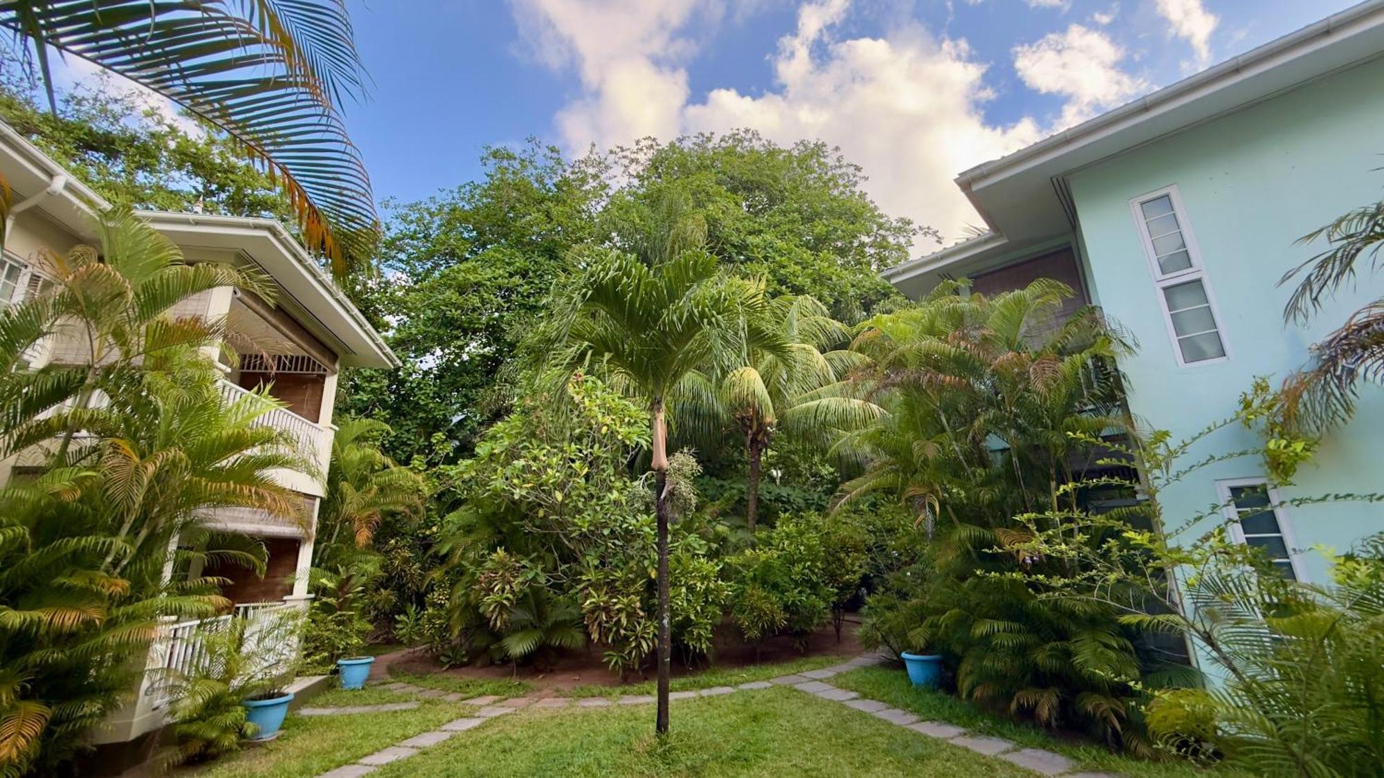 Bord Mer Villa โบวาลง ภายนอก รูปภาพ